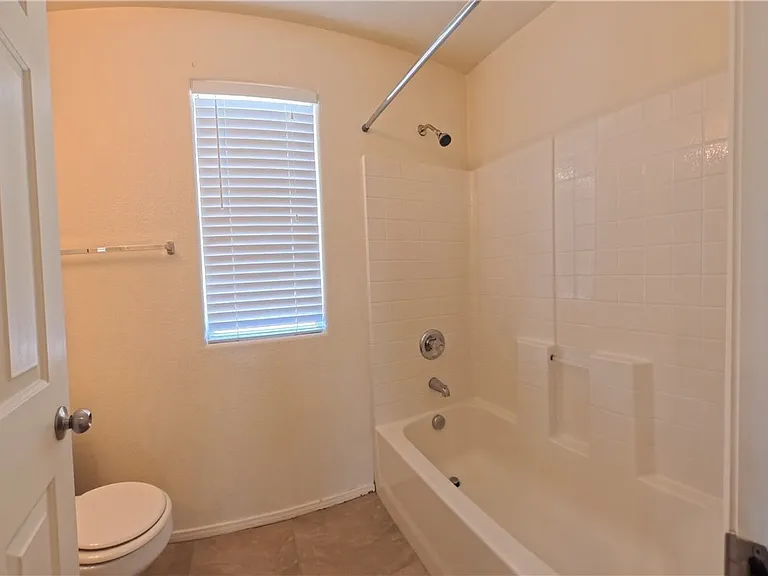 7776 Littondale St — Photo 33