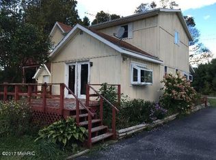 22705 22 Mile Rd, Paris, MI 49338