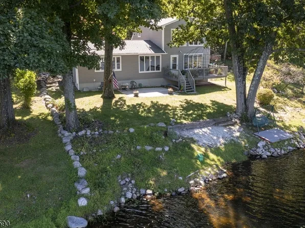 915 Plymouth Lake Dr, Stillwater Twp., NJ 07860