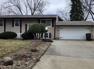 3403 W 77th Pl, Merrillville, IN 46410
