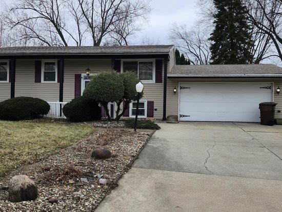 3403 W 77th Pl, Merrillville, IN 46410