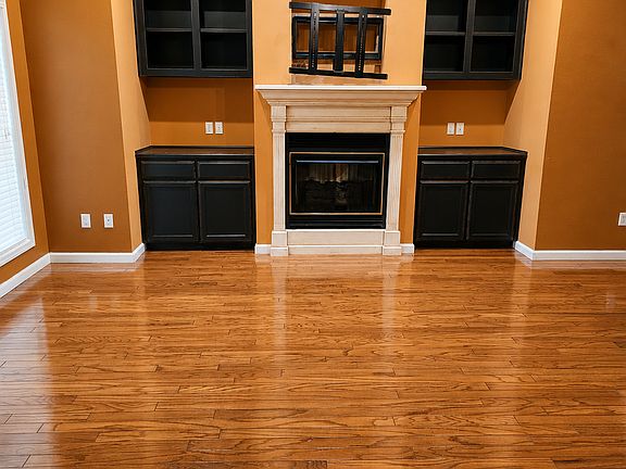 3rd image of 206 Vail Dr