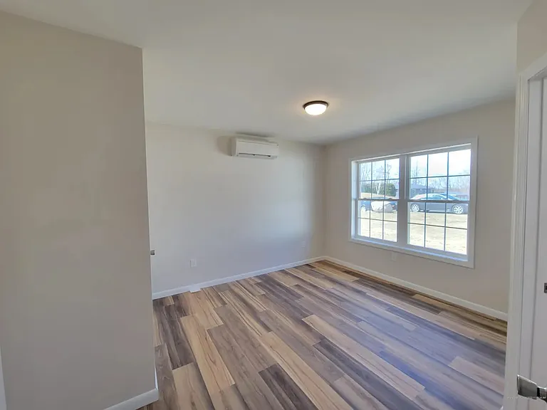 19 Clearwater Ave — Photo 15