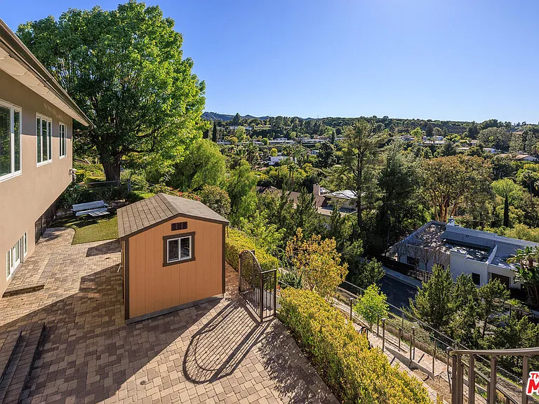17108 Oak View Dr — Photo 34
