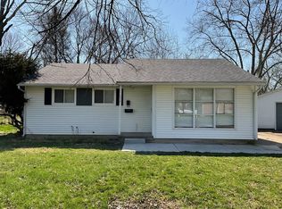 5536 Ferngrove Dr, Dayton, OH 45432