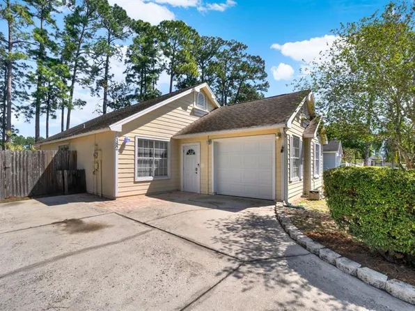 182 Edgewater Cir, Sanford, FL 32773