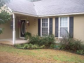 1st image of 100 McNanna Ct