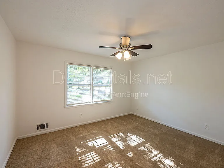 120 Burnett Way — Photo 11