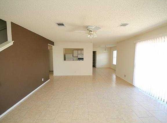 5th image of 2901 Donnell Dr