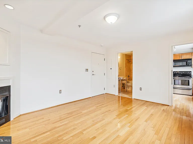 815 King St #5A — Photo 8