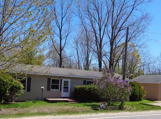 4724 N Coleman Rd, Coleman, MI 48618