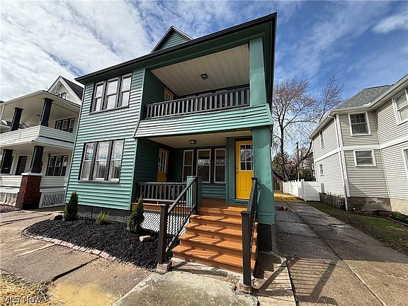 2nd image of 1326 W 110th St