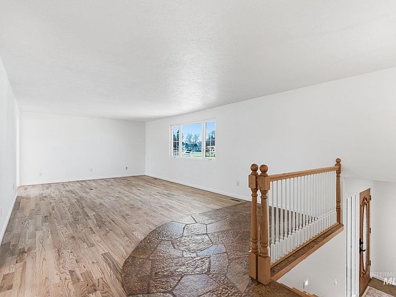 5th image of 2072 S Crystal Way