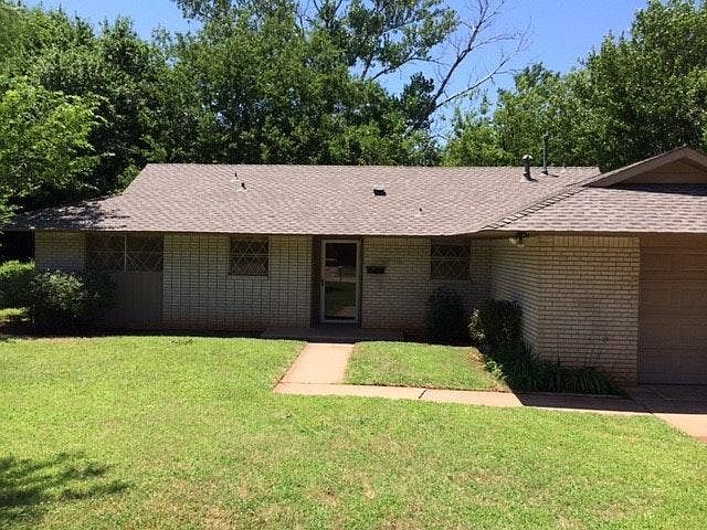 1st image of 1809 Hardy Dr