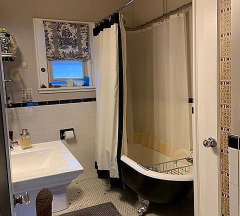 5th image of 2034 NW 60th St #A