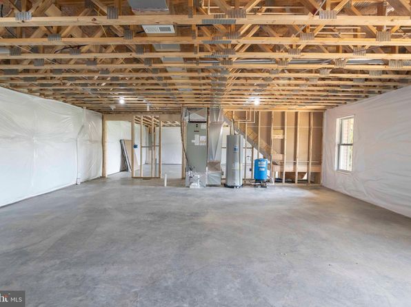 34 Beyond Tomorrow Way, Linden, VA 22642