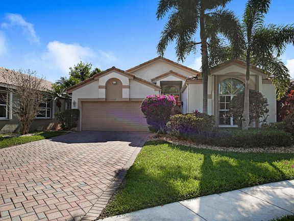 2nd image of 10262 Utopia Cir W