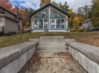 30 1st St, Windham, NH 03087