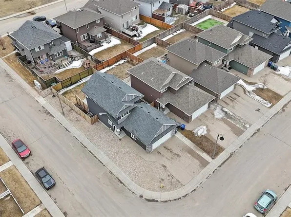 270 Lewin CRESCENT, Saskatoon, SK S7T 0T3