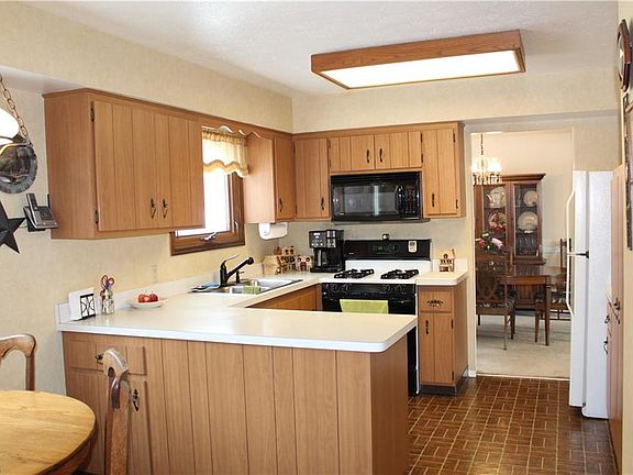 4th image of 2280 Parmalee Dr