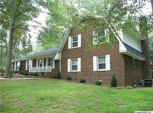 1104 Shady Creek Cir, Boaz, AL 35957