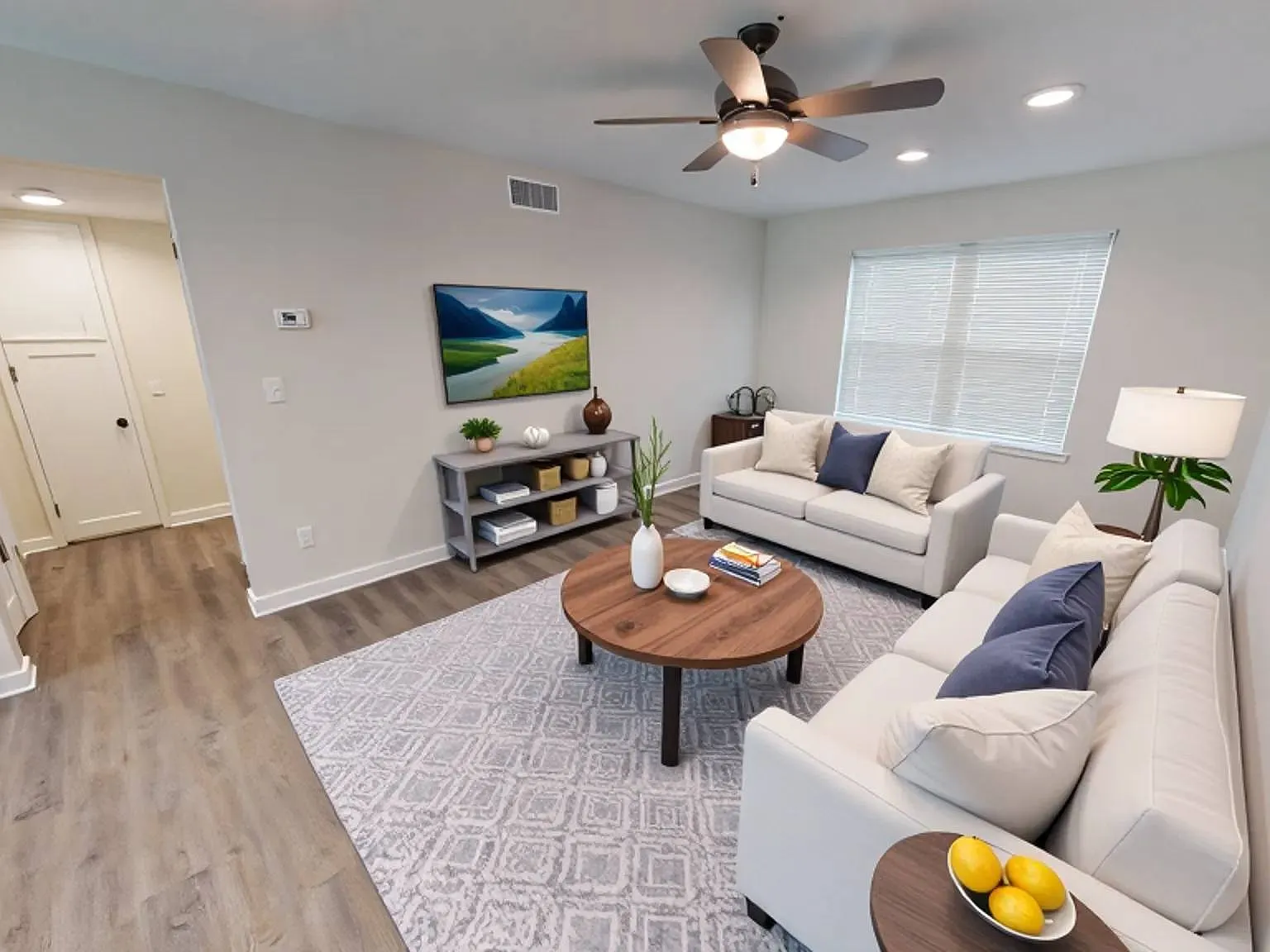 Treemont Apartments — Photo 3