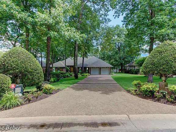 2nd image of 40 Stonegate Shores Dr