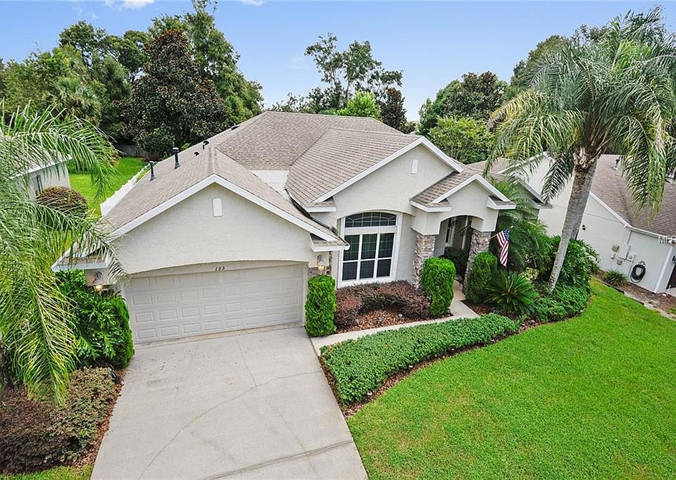 1st image of 133 Crystal Oak Dr