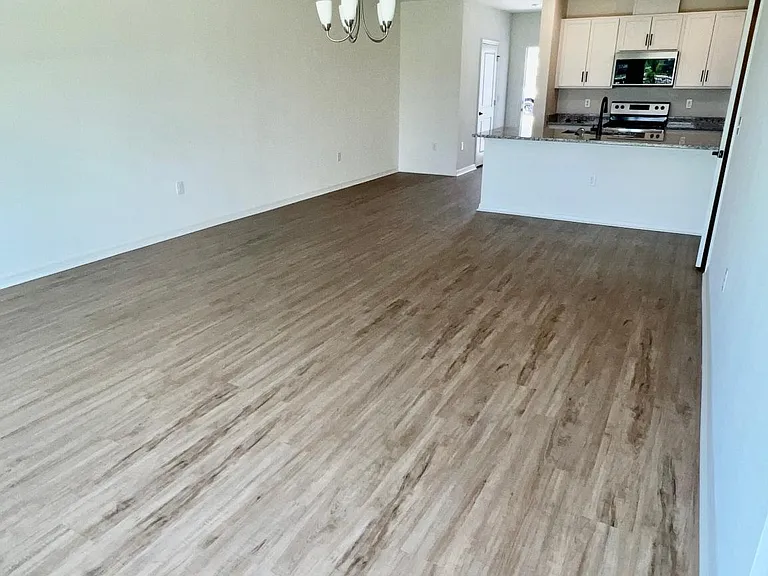 703 Stoney Point Cir — Photo 6