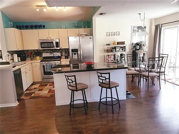 4th image of 6801 Summer Cove Dr