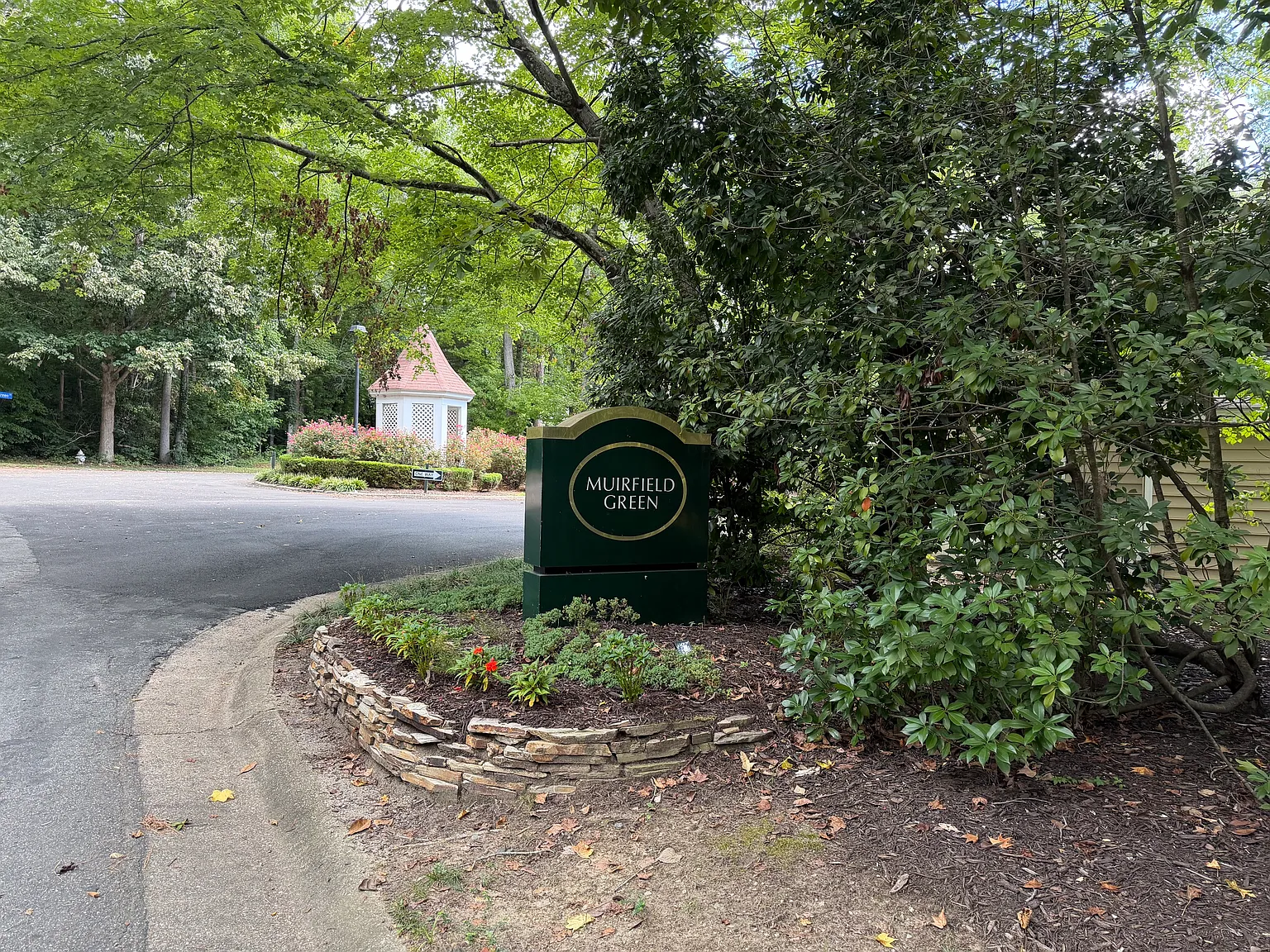 3 bed, 3.5 bath, 2154 sqft, $2,900 — Photo 3