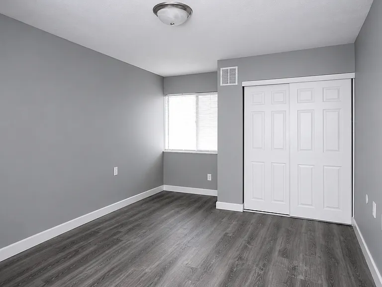 1102 Salem Ave #1J — Photo 15
