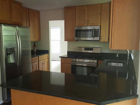 3rd image of 13147 Ladybank Ln