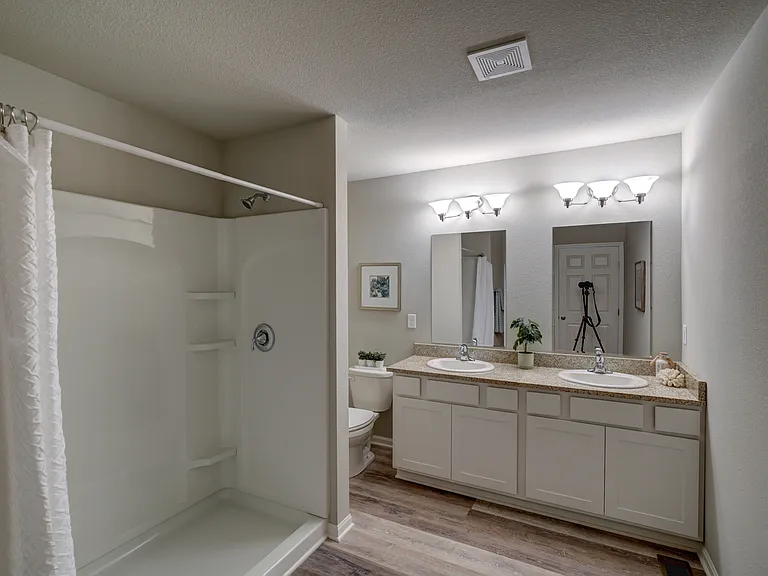 605 McKay Way — Photo 4
