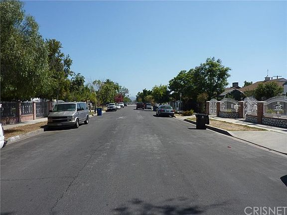 2nd image of 7547 Camellia Ave