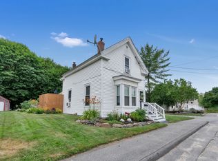 12 Maple St, Bath, ME 04530