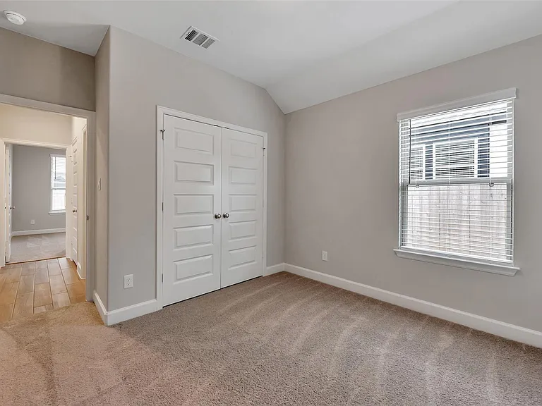 1328 Wicklow Forest St — Photo 27