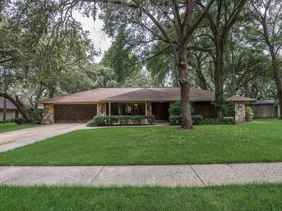 1st image of 304 Bayfield Dr