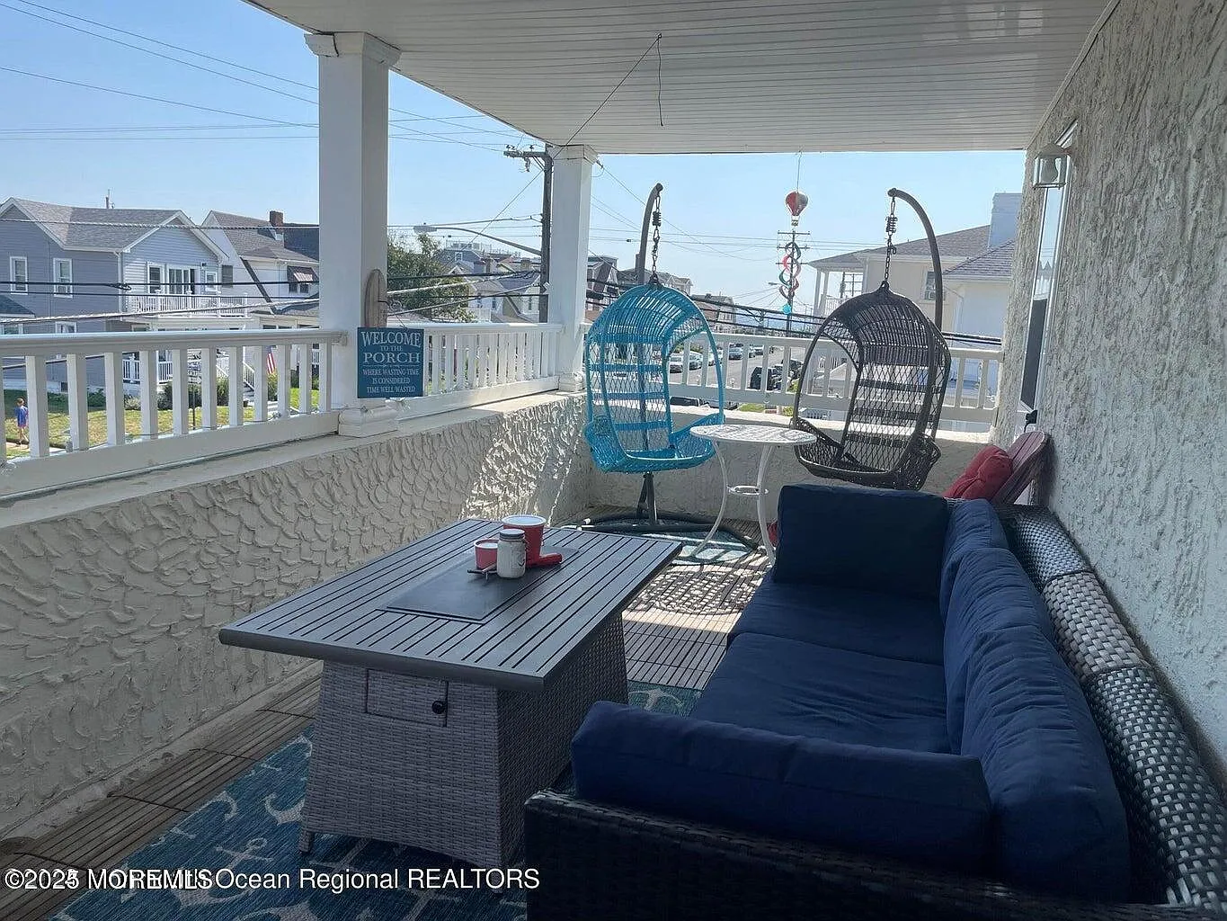 2 bed, 820 sqft, $1,900 — Photo 2