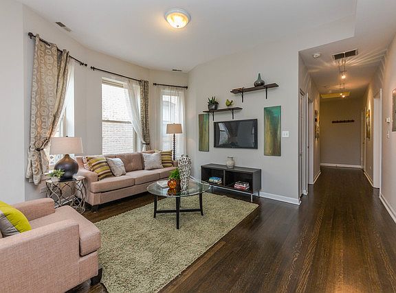 4th image of 5032 N Kenmore Ave #P8