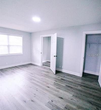 4th image of 665 23rd Ave S