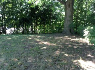 25 Boulevard Pl, West Springfield, MA 01089