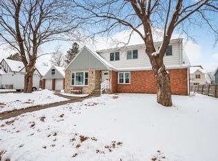 5 Belvidere St E, Saint Paul, MN 55107