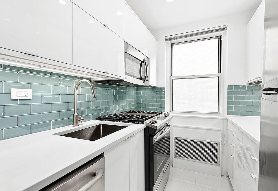 1st image of 301 E 66th St APT 15M