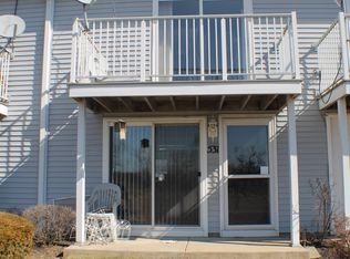531 Meadow Green Ln #1, Round Lake, IL