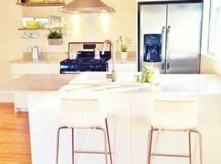 3328 Hamilton Way, Los Angeles, CA 90026