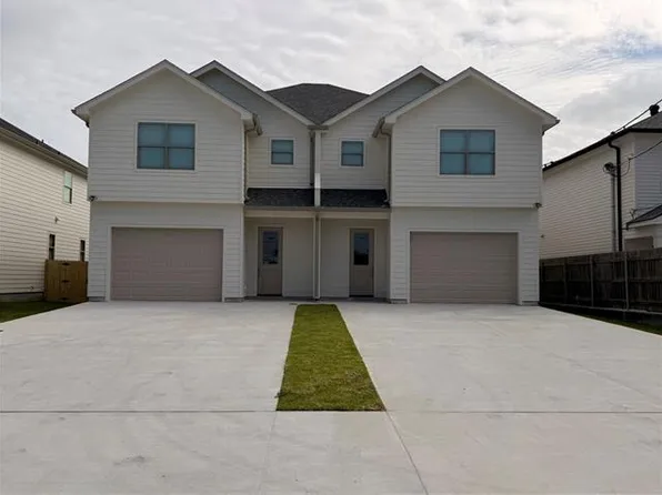 116 Berger St #A, Belle Chasse, LA 70037