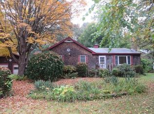 124 Laurel St, Greenfield, MA 01301