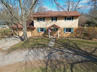 1700 Peet Rd, New Lothrop, MI 48460