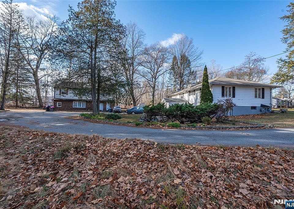 1st image of 276 Garden Rd